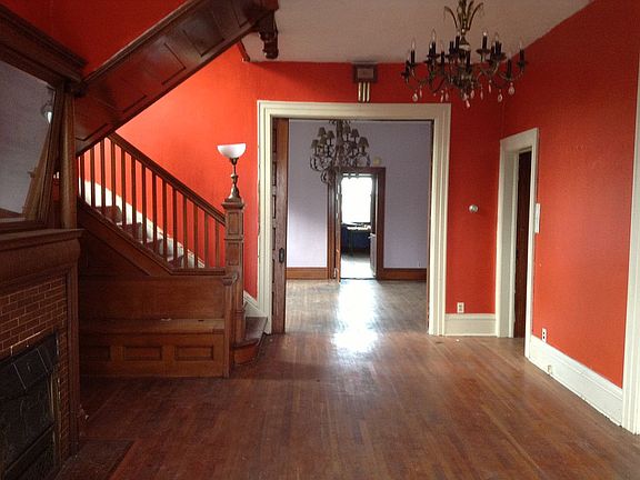 4th image of 707 State St