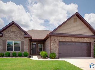 2407 Hobbstone Cir, Huntsville, AL 35803