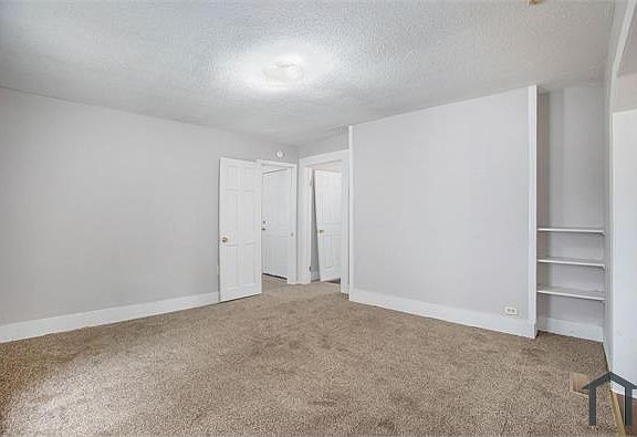 5th image of 1033 Etowah St