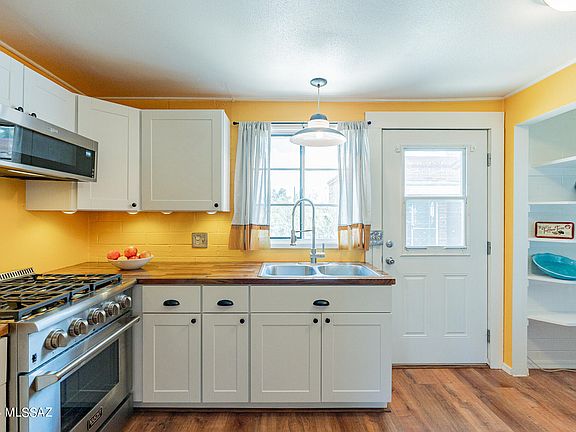 4th image of 337 S Paseo Madera Unit B