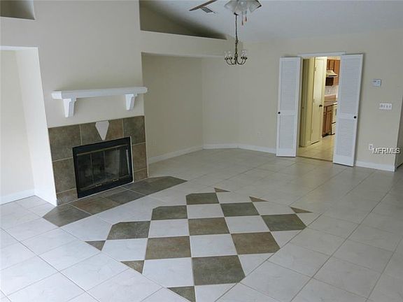 5th image of 1002 Pond Apple Ct