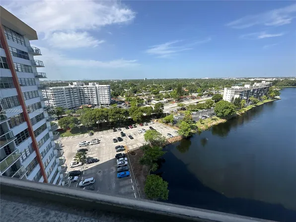 1301 Miami Gardens Dr APT 1403W, Miami, FL 33179