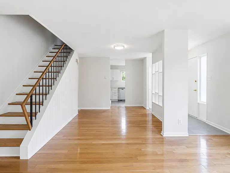 1350 Winding Trl — Photo 20