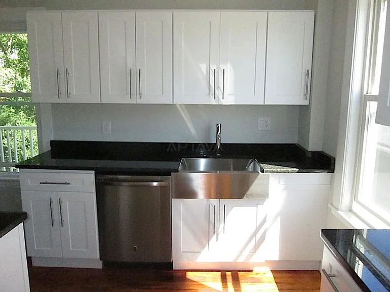 14 Windsor Rd #14 — Photo 7
