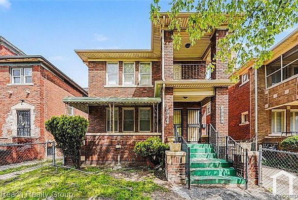1st image of 2984 Clements St