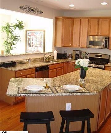 3rd image of 213 Woodland Creek Way