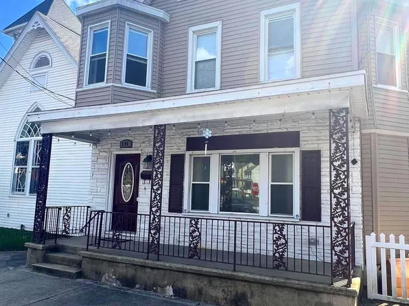 225 Pike St, Port Carbon, PA 17965