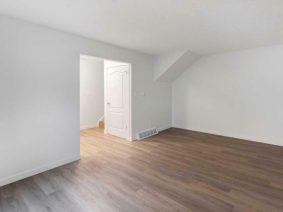3rd image of 60 Dalton Dr NW Unit 60