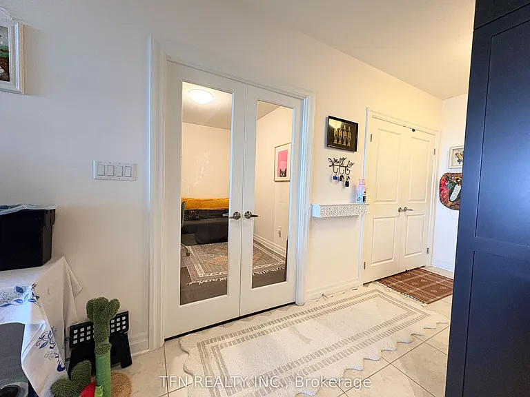 160 Macdonell St #1508 — Photo 25
