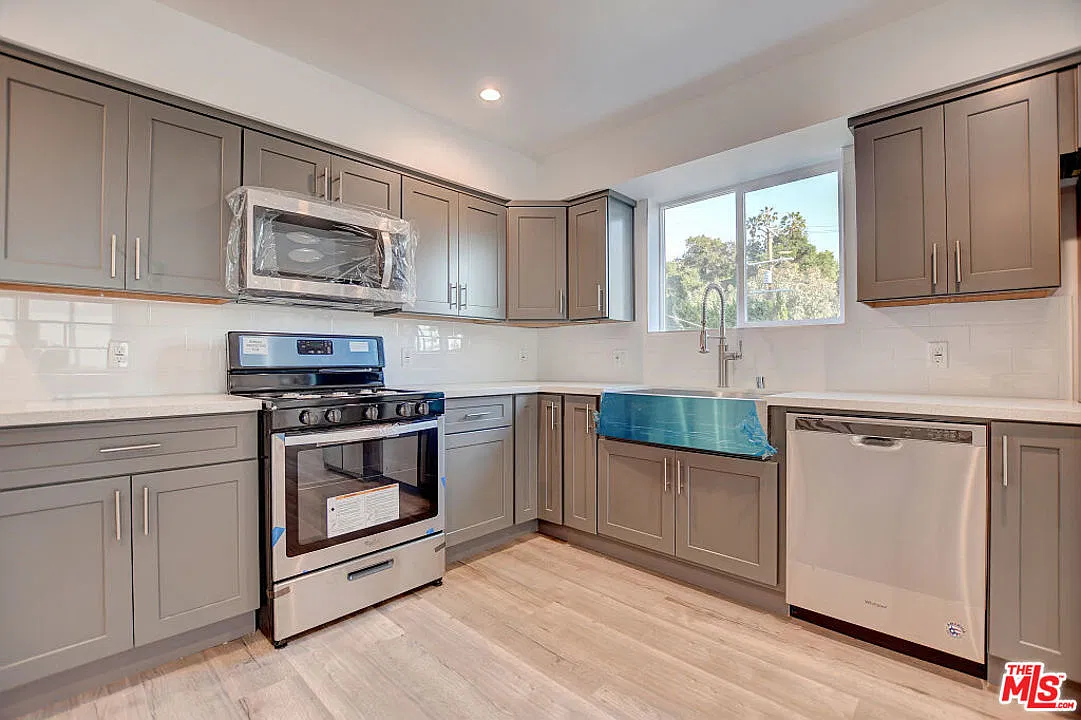 4 bed, 1800 sqft, $5,000 — Photo 4