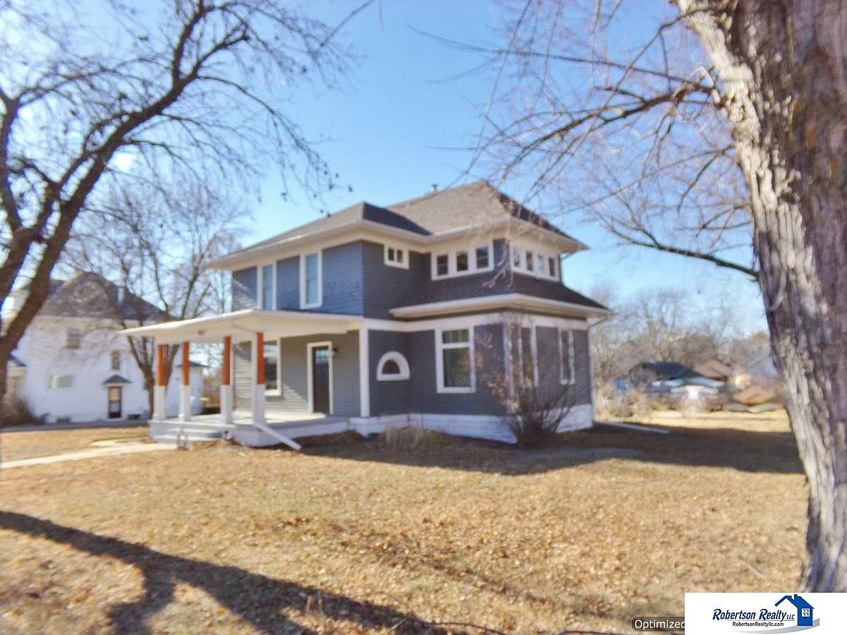 1023 G St, Fairbury, NE 68352 Zillow