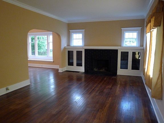 5th image of 4409 N 32nd St