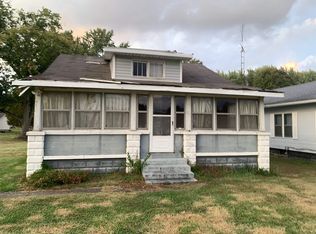 308 W Pike Ave, Petersburg, IN 47567