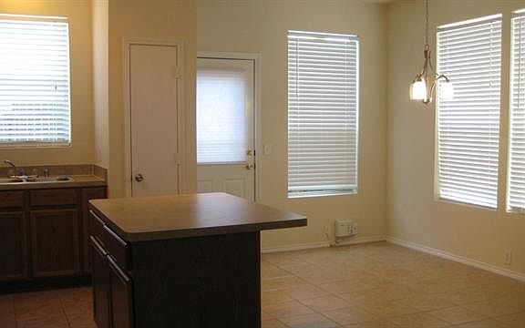 4th image of 2632 Boedeker Dr