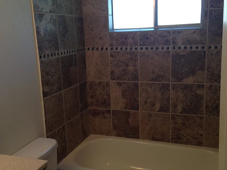 Greentree Apartments - Beautiful Remodeled Aprtments — Photo 12