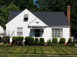 1307 Belrose Rd, Mayfield Heights, OH 44124