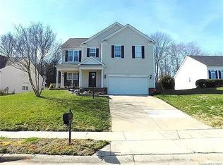 15108 Strathmoor Dr, Charlotte, NC 28277