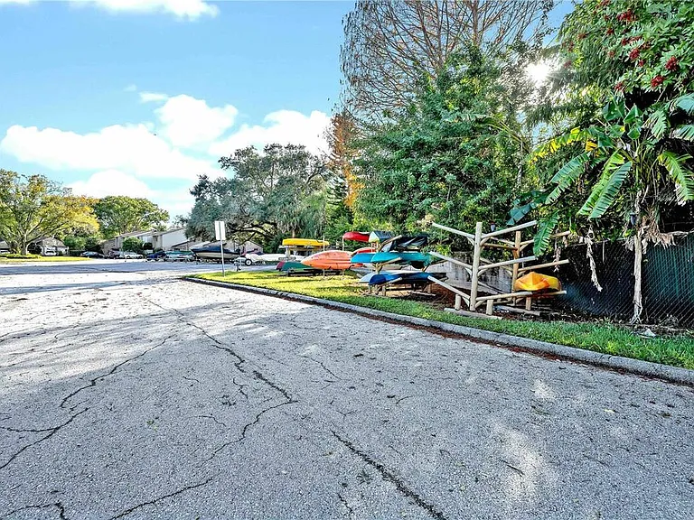 641 Maple Oak Cir #101 — Photo 25