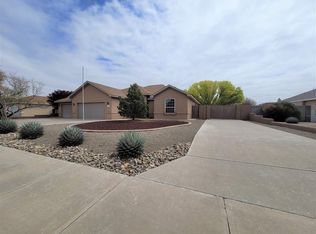 901 Saunders Dr, Roswell, NM 88201