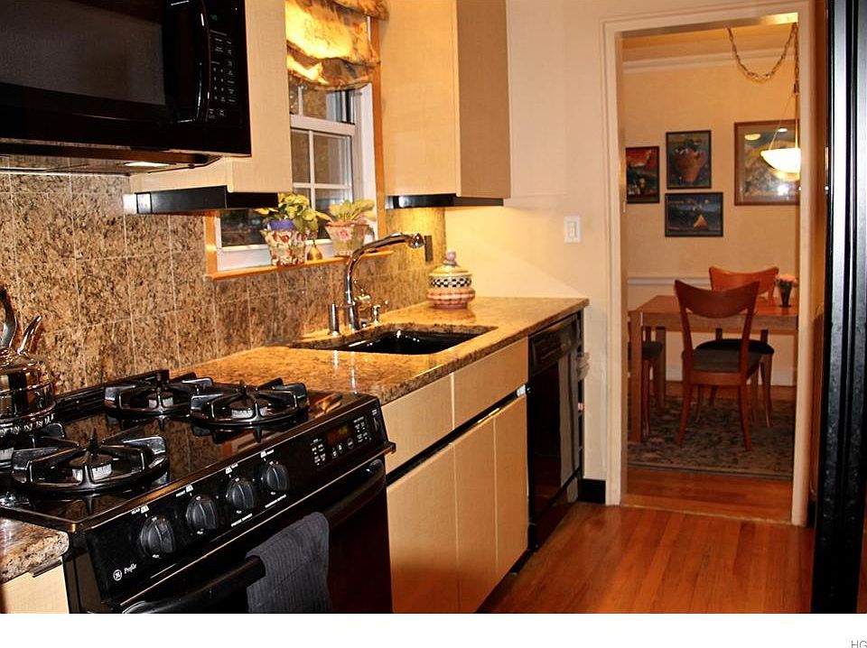 1st image of 3 Campus Pl APT 1B