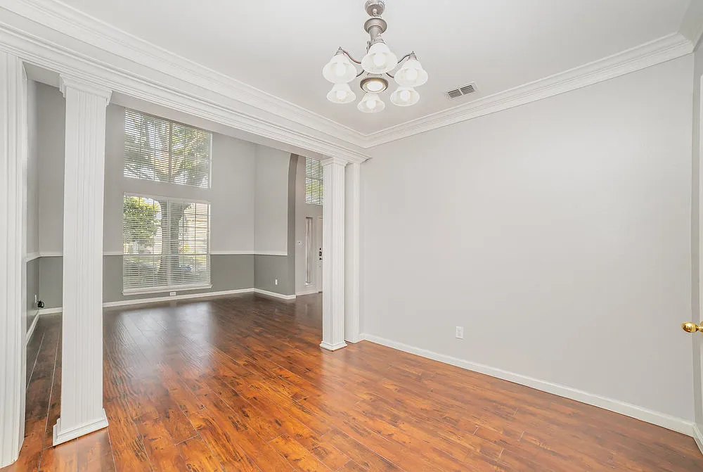 4 bed, 2536 sqft, $3,750 — Photo 2