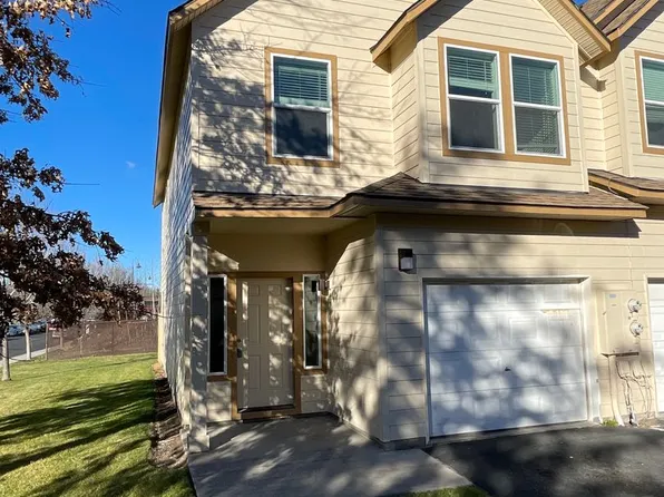 2002 SW Canyon Dr APT 20, Redmond, OR 97756