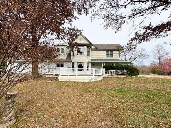 30200 E Moreland School Rd, Grain Valley, MO 64029