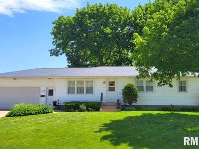 108 N Division St, Geneseo, IL, 61254