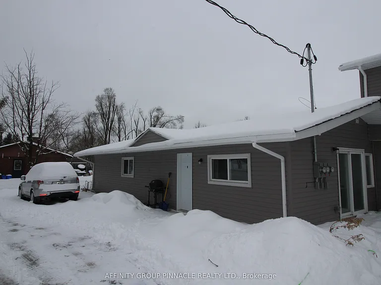 26 Stoney Creek Rd #2 — Photo 1