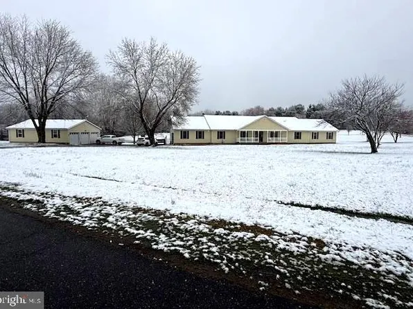 13301 Olde Oak Dr, Charlotte Hall, MD 20622