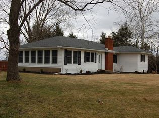 1070 Meldahl Rd, Washington, WV 26181