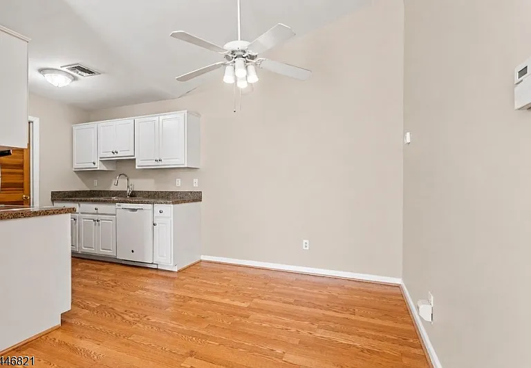 555 Riverside Ave #9 — Photo 11