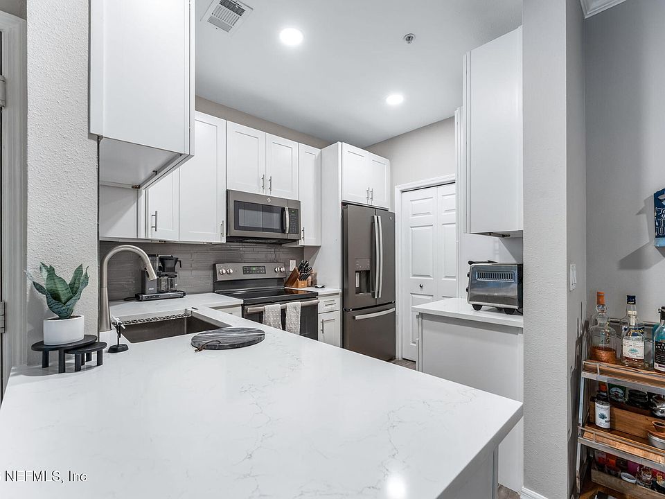 1st image of 140 VERACRUZ Drive #626