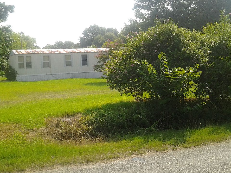 2nd image of 655 Martins Lake Rd