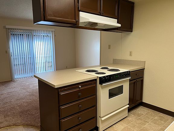 5th image of 5910 Bourbon Dr