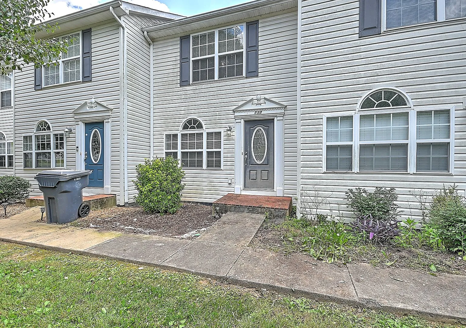 132 Amanda Ln — Photo 1