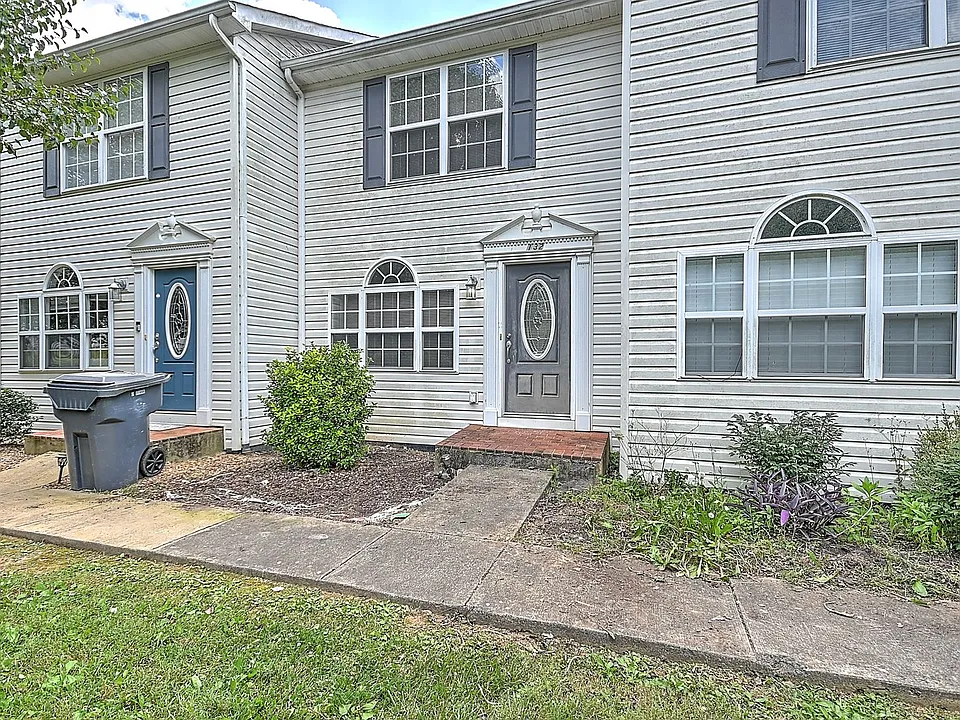 132 Amanda Ln