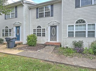 132 Amanda Ln, Bristol, TN 37620