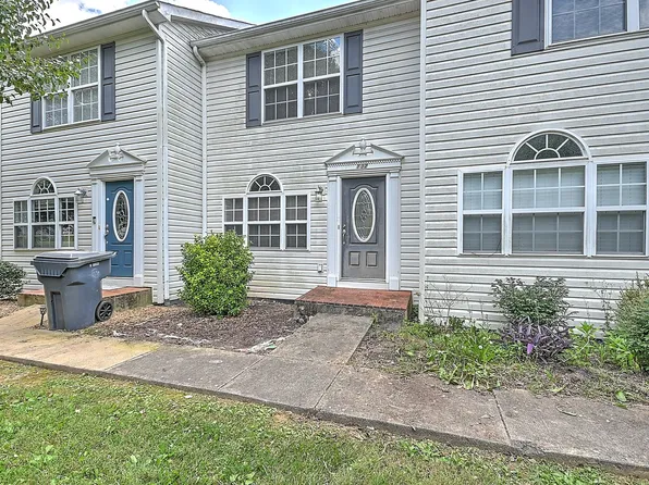 132 Amanda Ln, Bristol, TN 37620