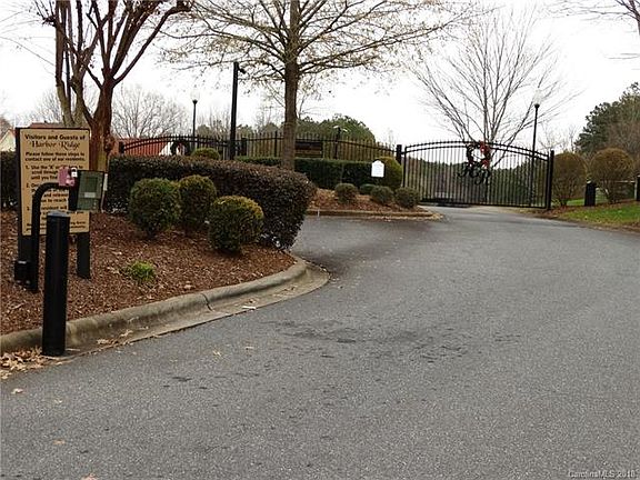 2nd image of 200 Pier Point Dr