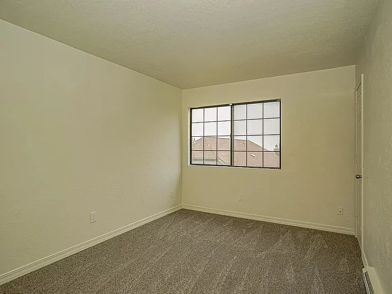 495 Chestnut St #20 — Photo 13