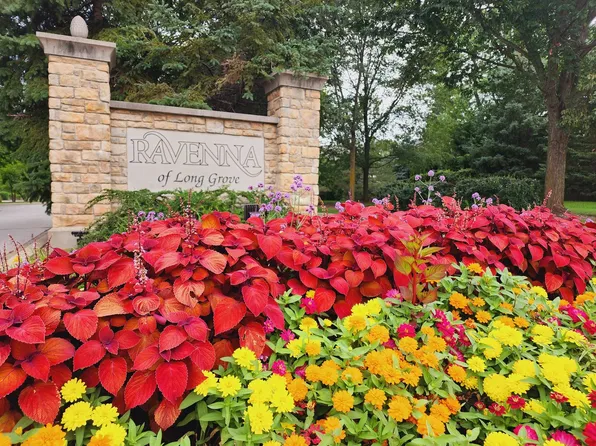7271 Providence Ct, Mundelein, IL 60060