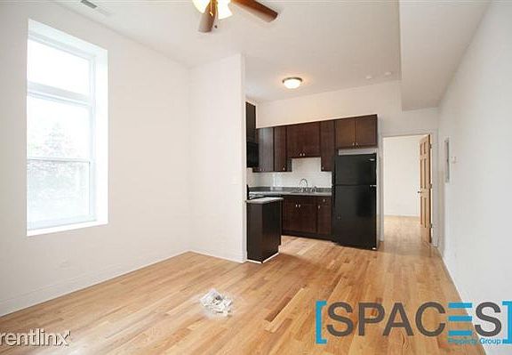 3rd image of 4502 N Paulina St APT 3E