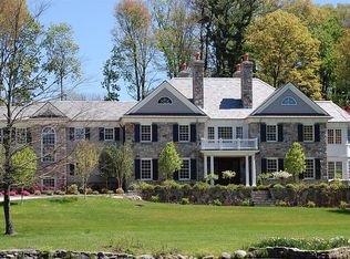 17 Wynnwood Rd, Greenwich, CT 06830