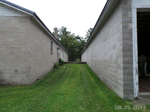 5th image of 842 W 1st St