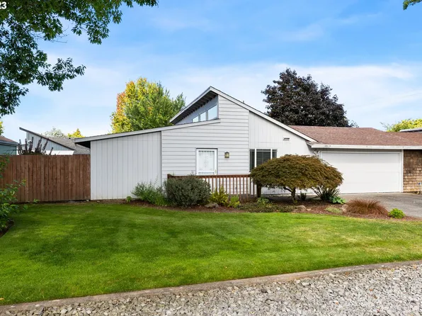 13804 NW 11th Ave, Vancouver, WA 98685