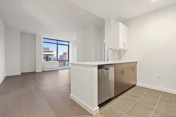 Rented by Greystar | media 4