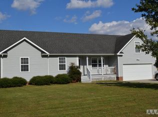 2406 Peartree Rd, Elizabeth City, NC 27909