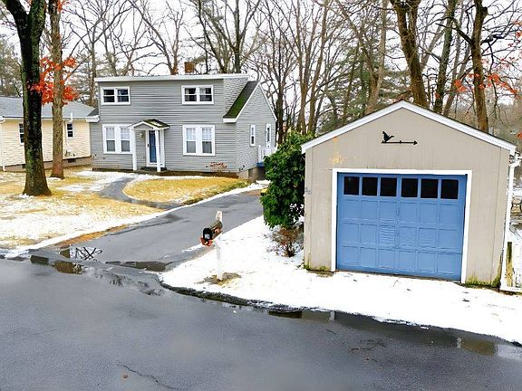 3rd image of 30 Lakeview Dr