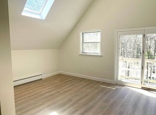 90 Us Route 1, York, ME 03909